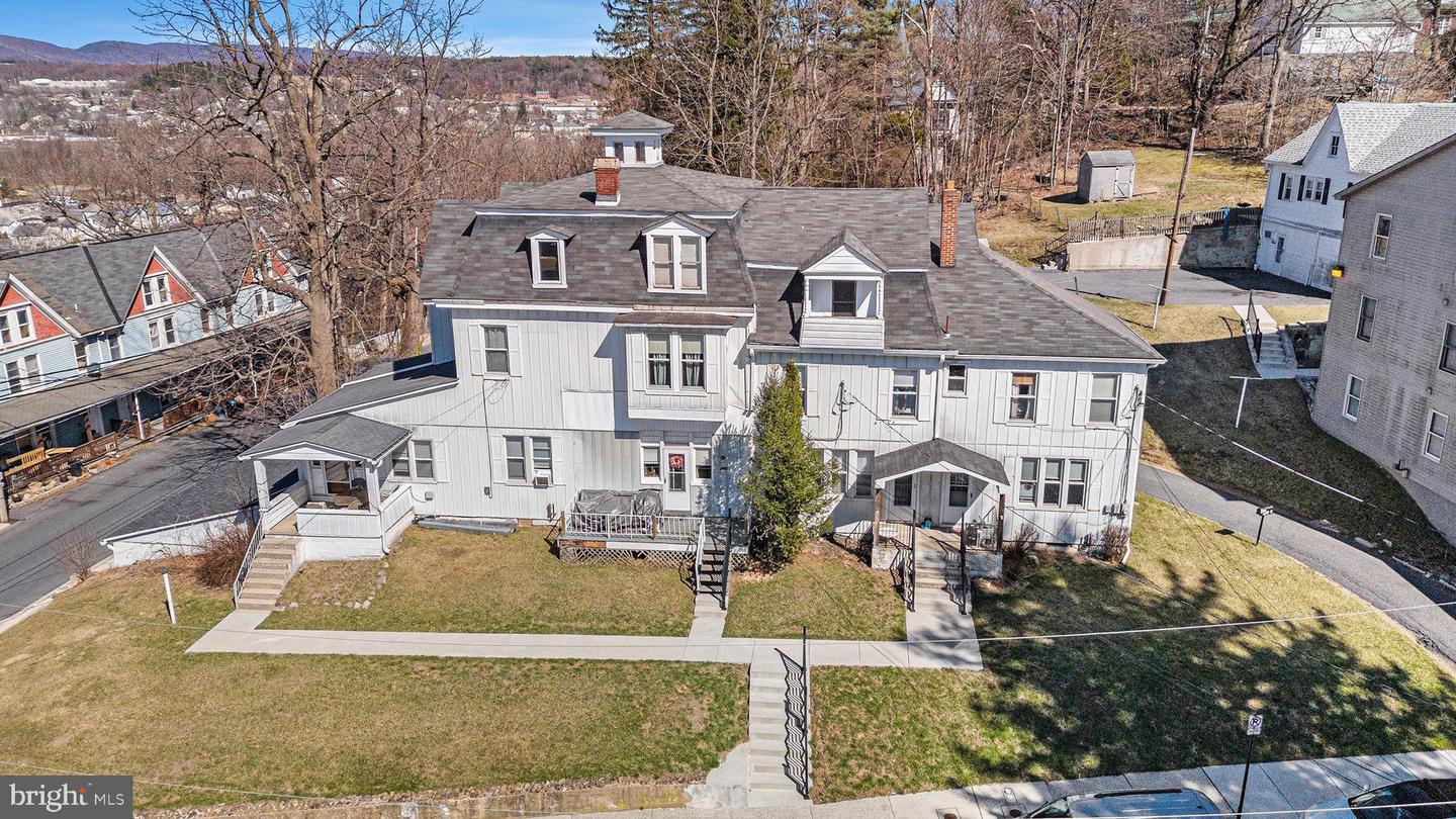 203 1st Property Photo 2