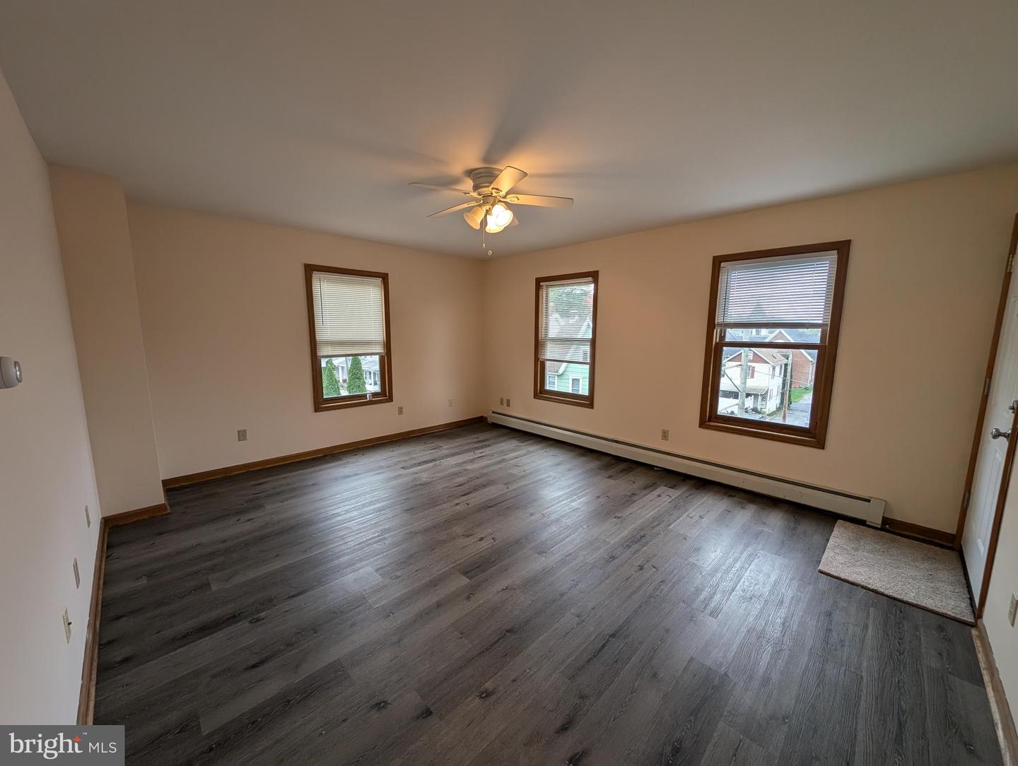 203 1st Property Photo 31