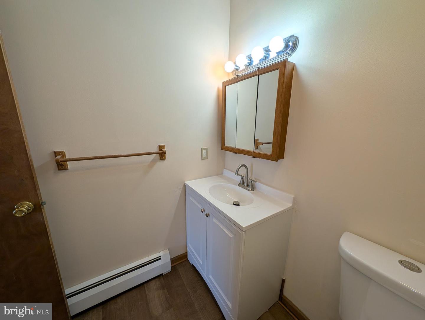 203 1st Property Photo 43