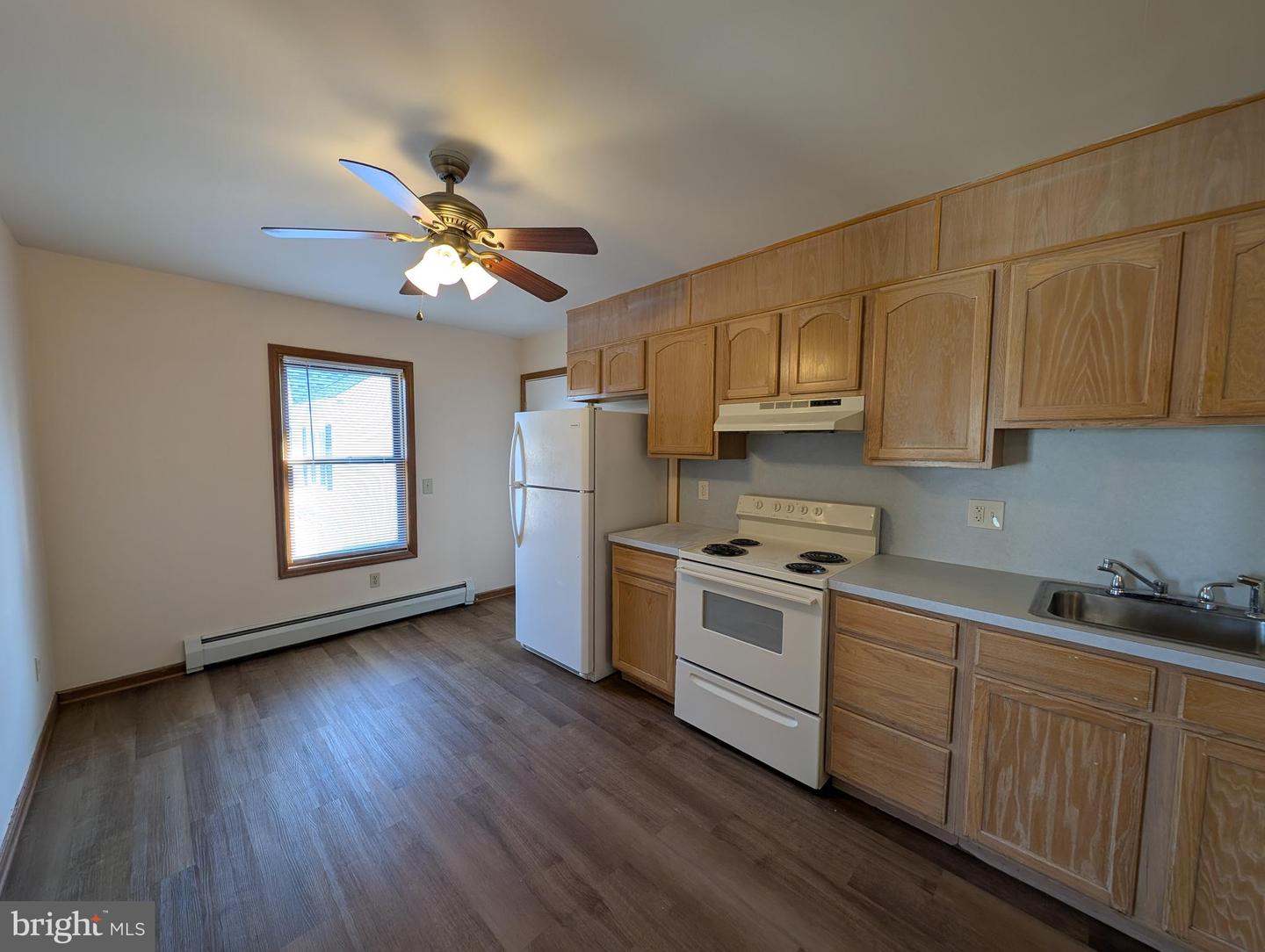 203 1st Property Photo 44