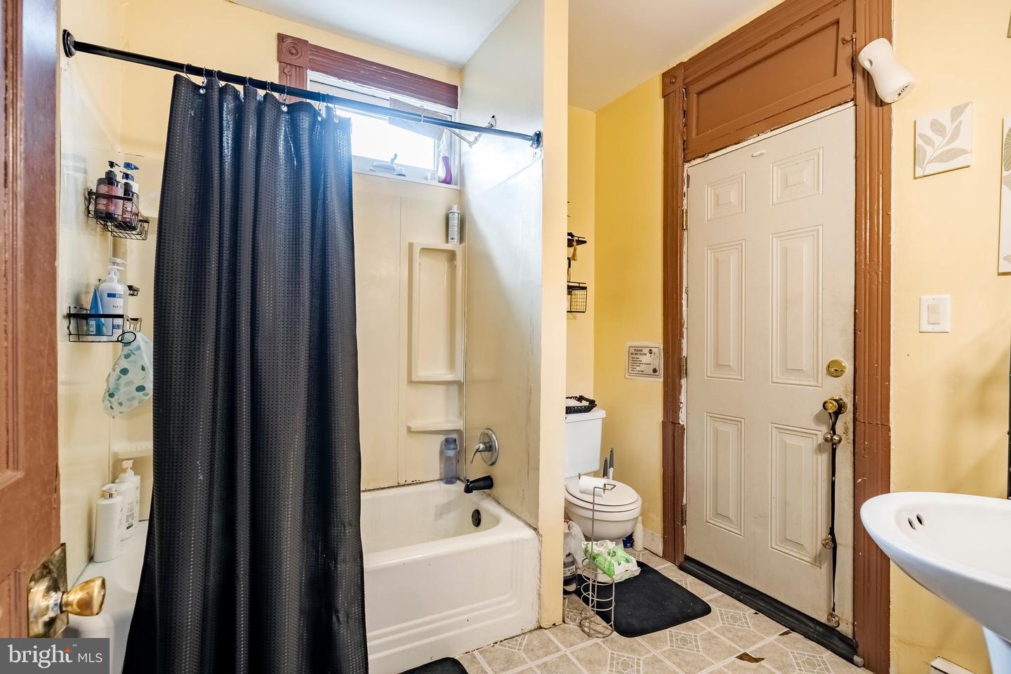 1116 Main St Property Photo 12