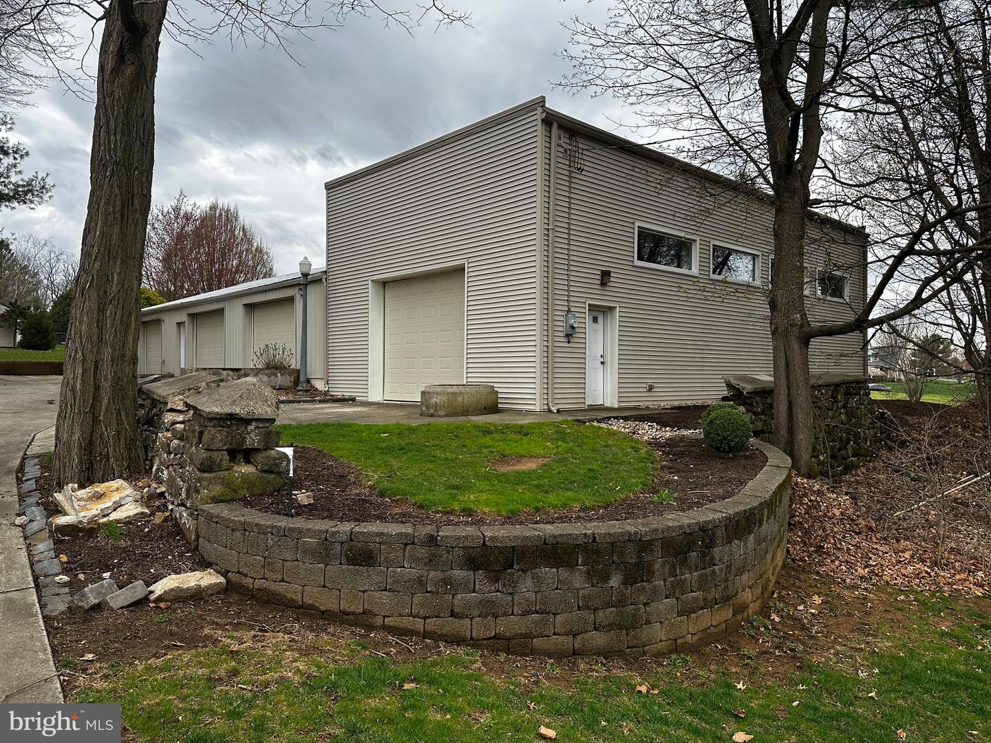 4125 Ford Dr Property Photo 2