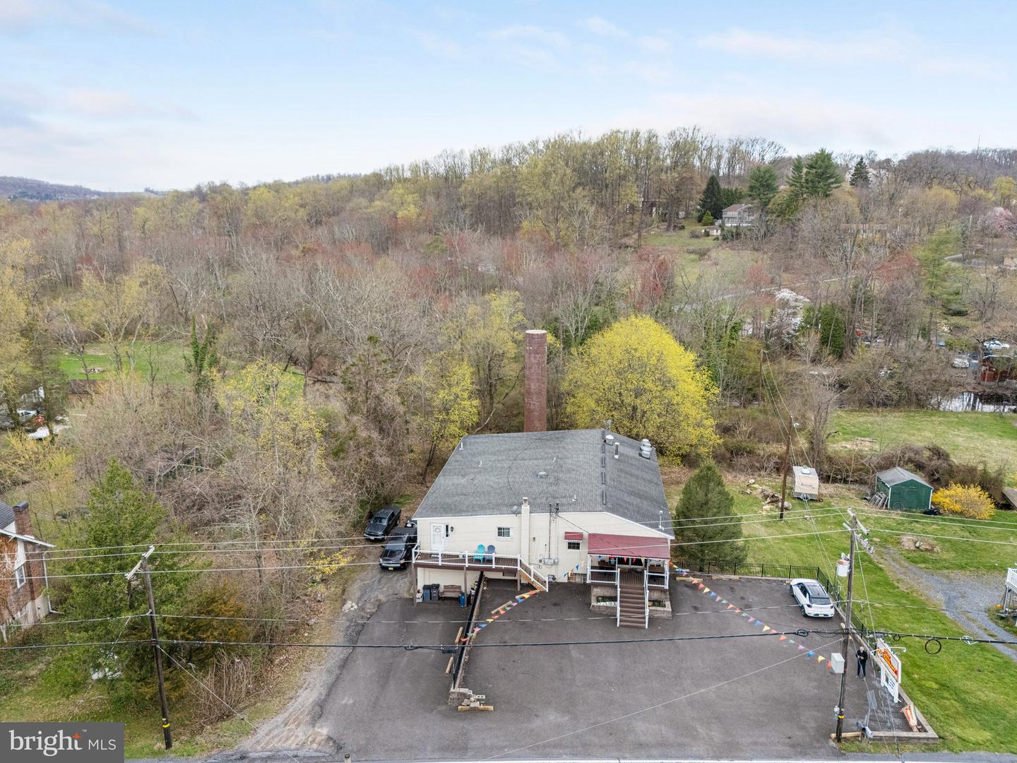 1463 Limeport Pike Property Photo 3