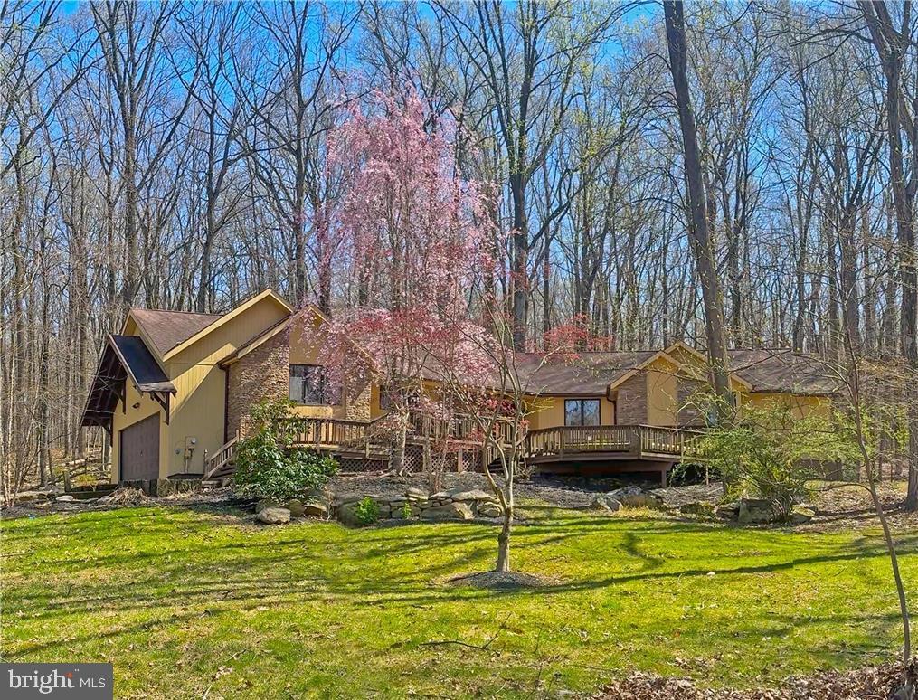2330 Wood Ln Property Photo 1