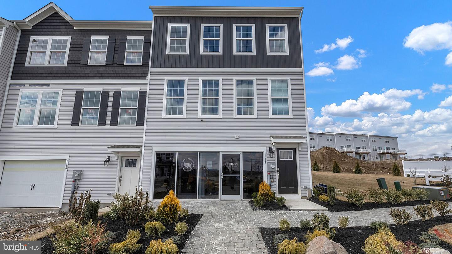 1125 MEADOWLARK DRIVE