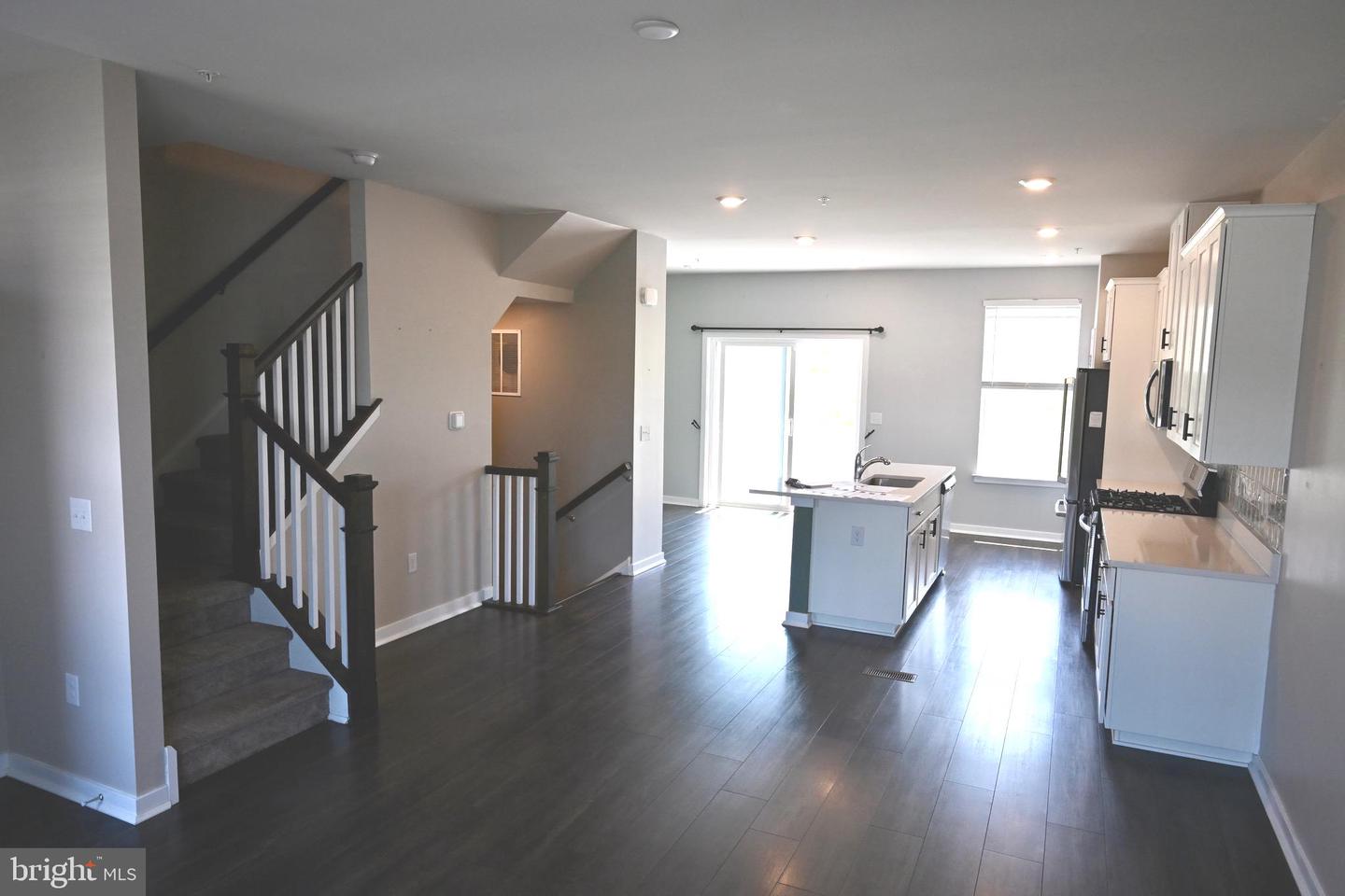 7551 Clayton Ave Property Photo 11