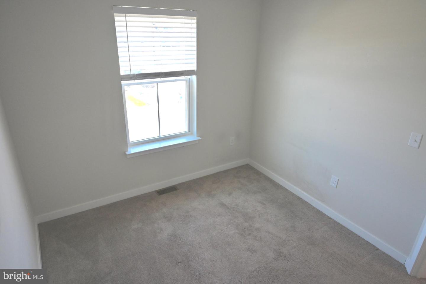 7551 Clayton Ave Property Photo 15