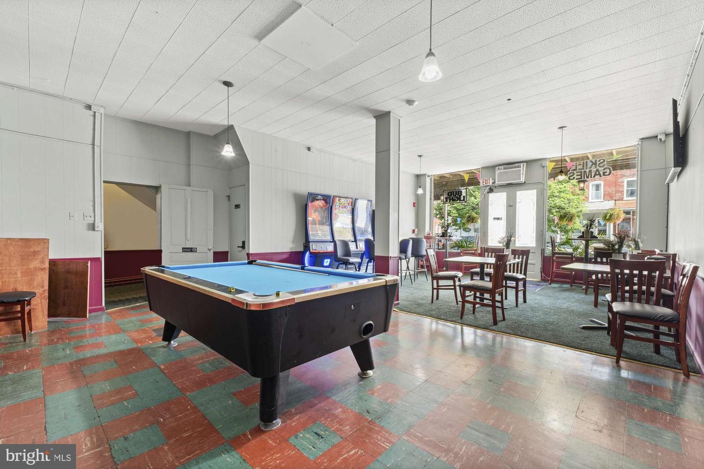 1327-1331 W Chew St Property Photo 10