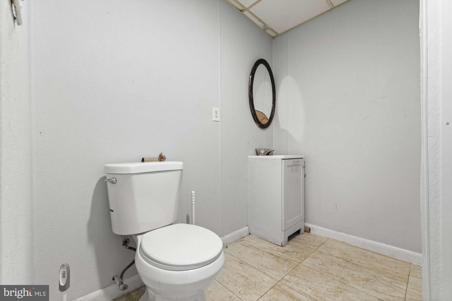1327-1331 W Chew St Property Photo 15