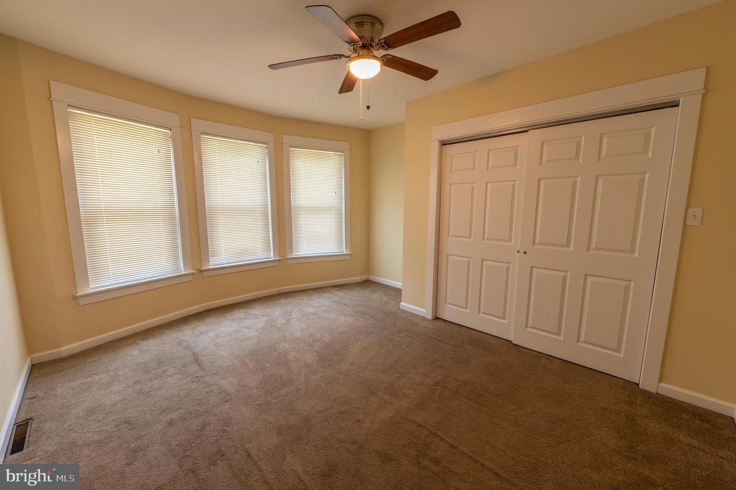 42 6th St Property Photo 6