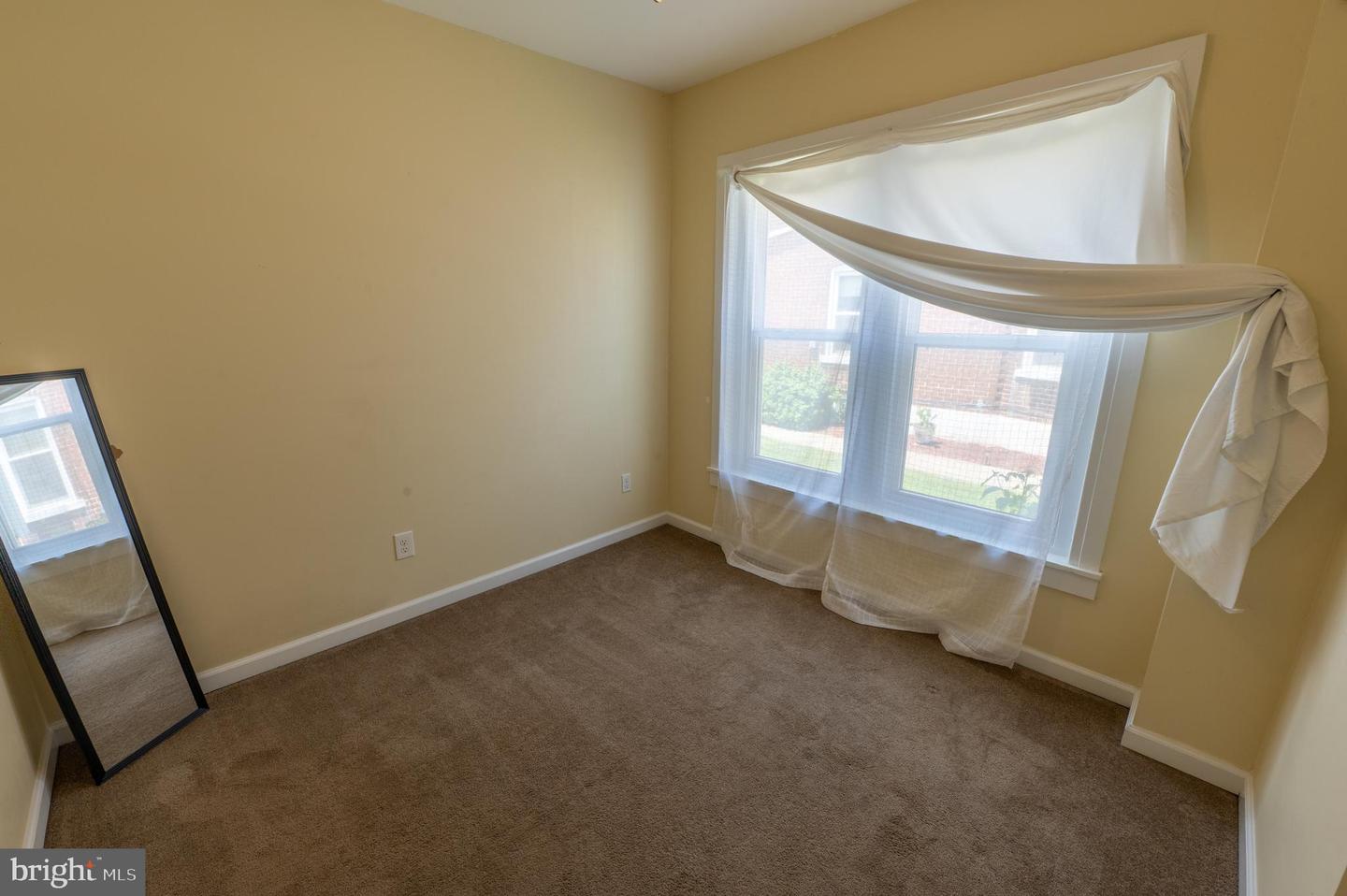 42 6th St Property Photo 7