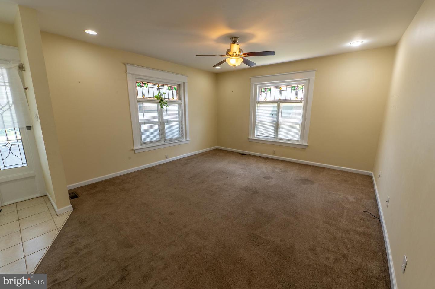 42 6th St Property Photo 8