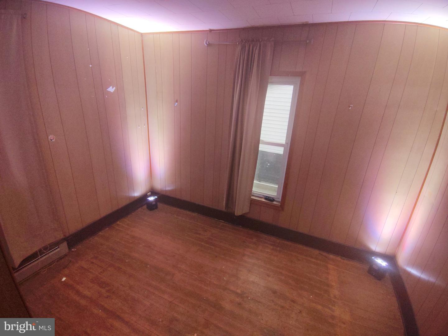319 1st Street Property Photo 13