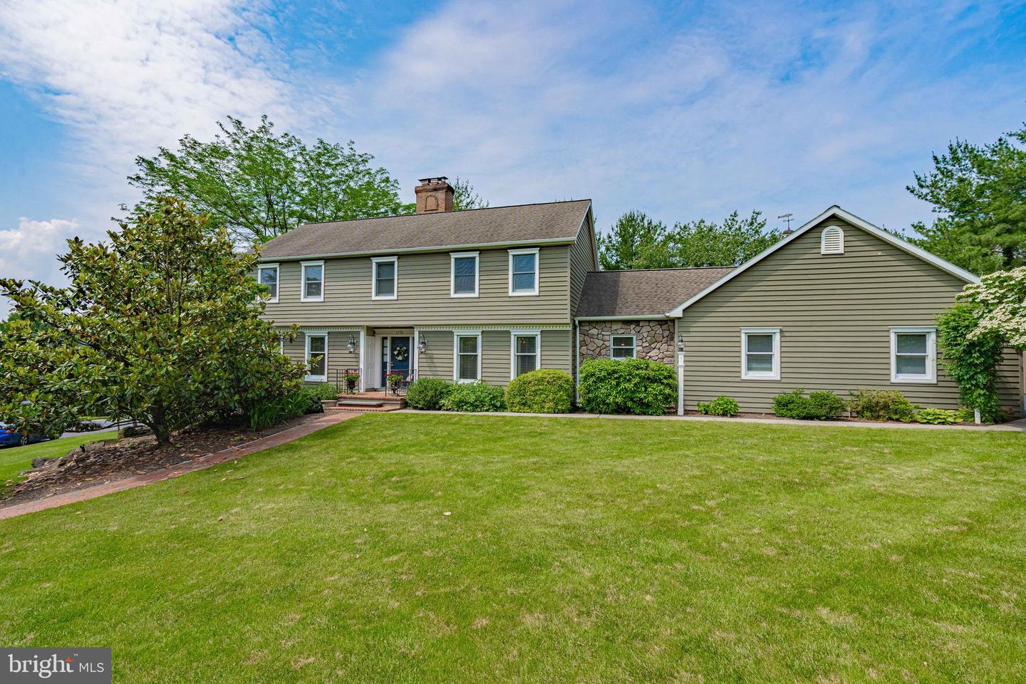 1770 Maplewood Ln Property Photo 1