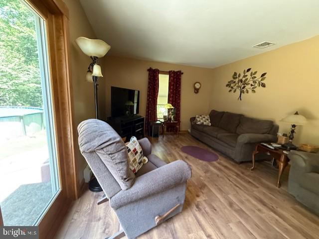 9155 N. Loop Road Property Photo 11