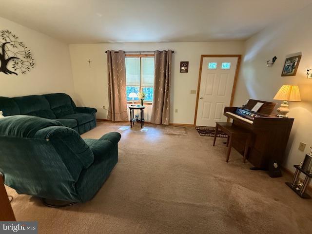 9155 N. Loop Road Property Photo 17