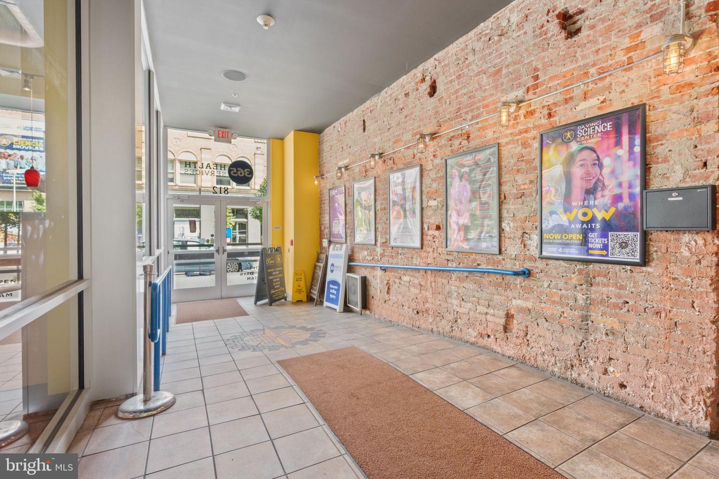 812-814 W Hamilton St Property Photo 13