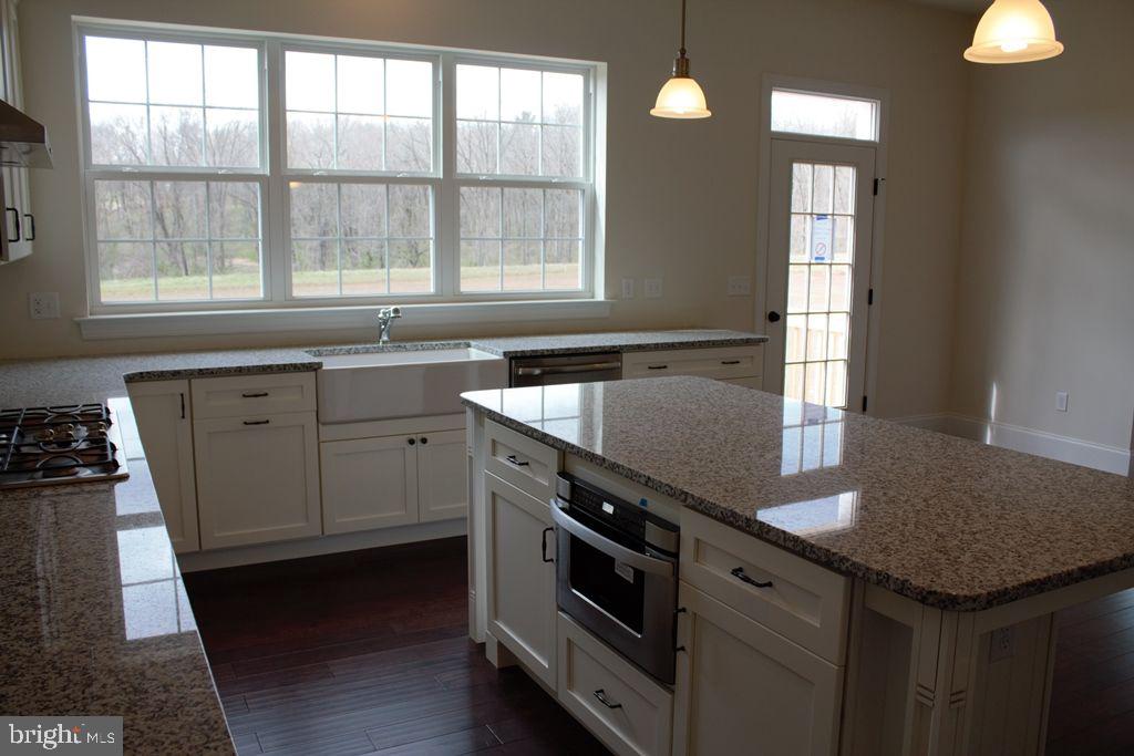 6408 Dekrane Dr Property Photo 10