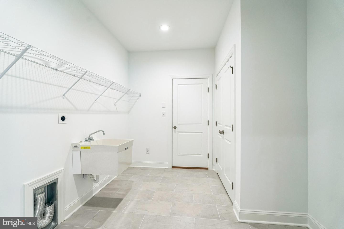 5397 Red Oak Dr Property Photo 13