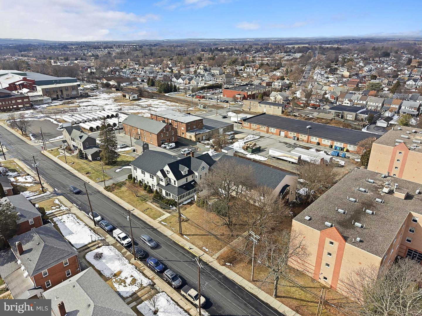 659 Broad St Property Photo 14
