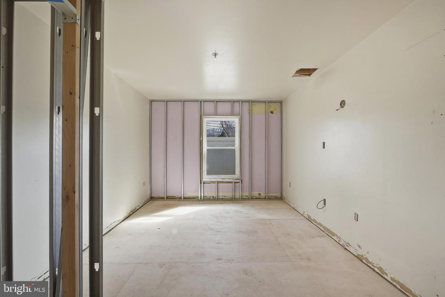 659 Broad St Property Photo 33