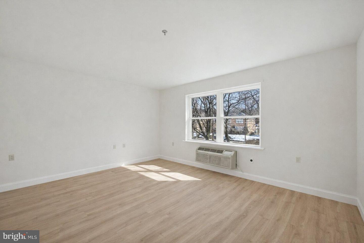 659 Broad St Property Photo 36