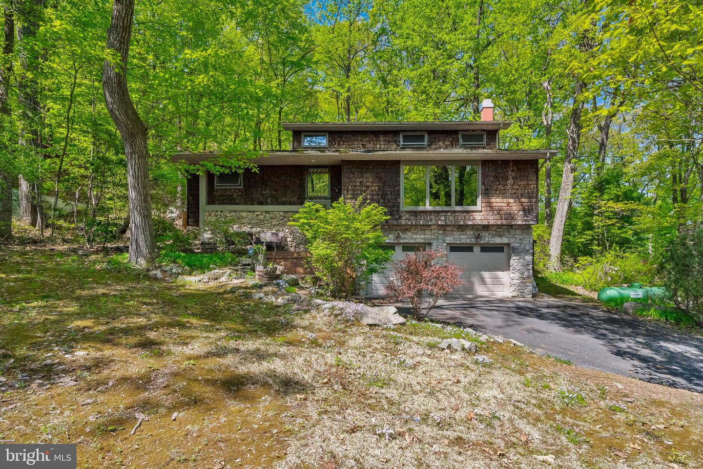 1620 Bobalew Trl Property Photo 2