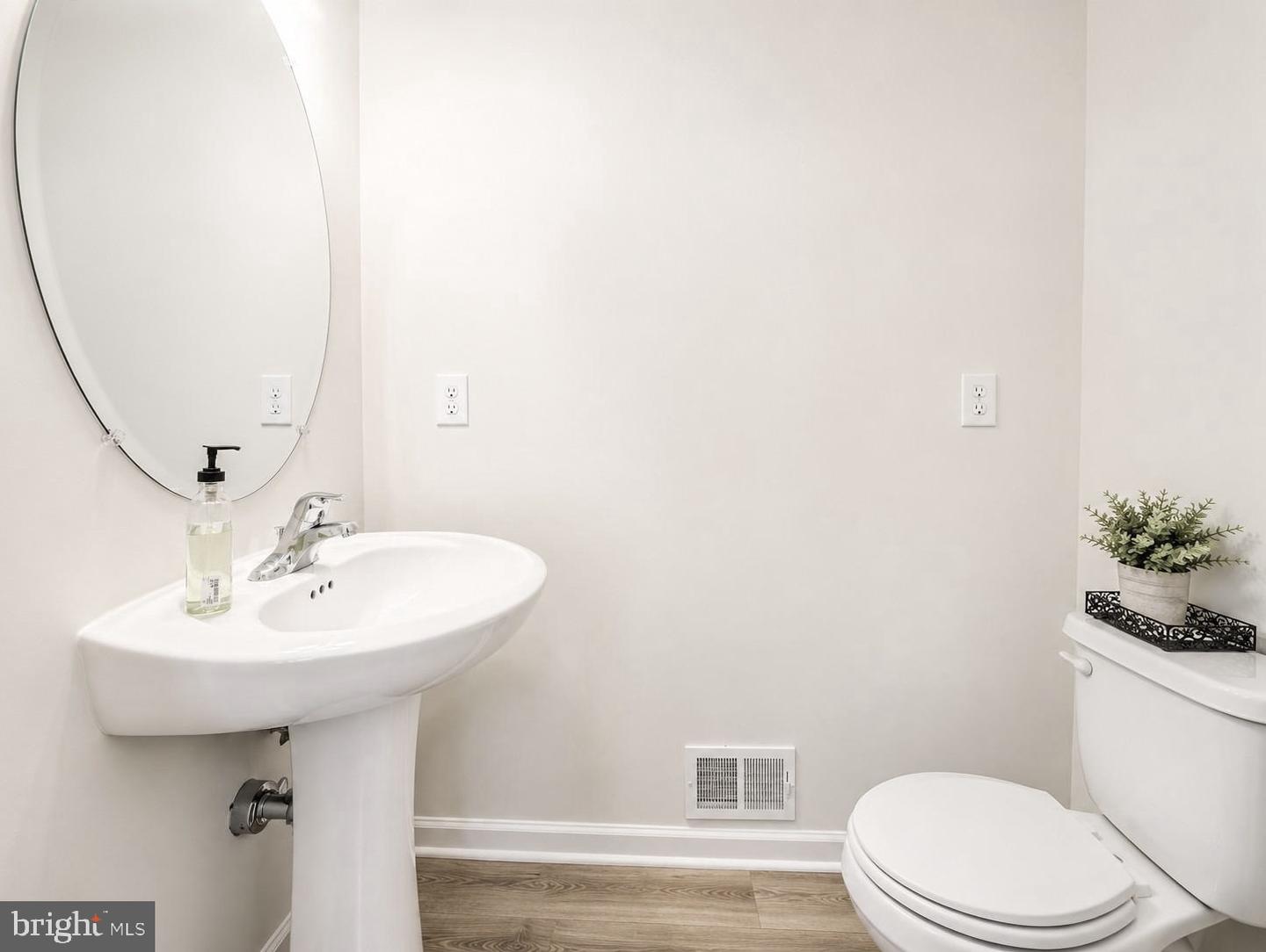 625 Fountain View Cir Property Photo 11