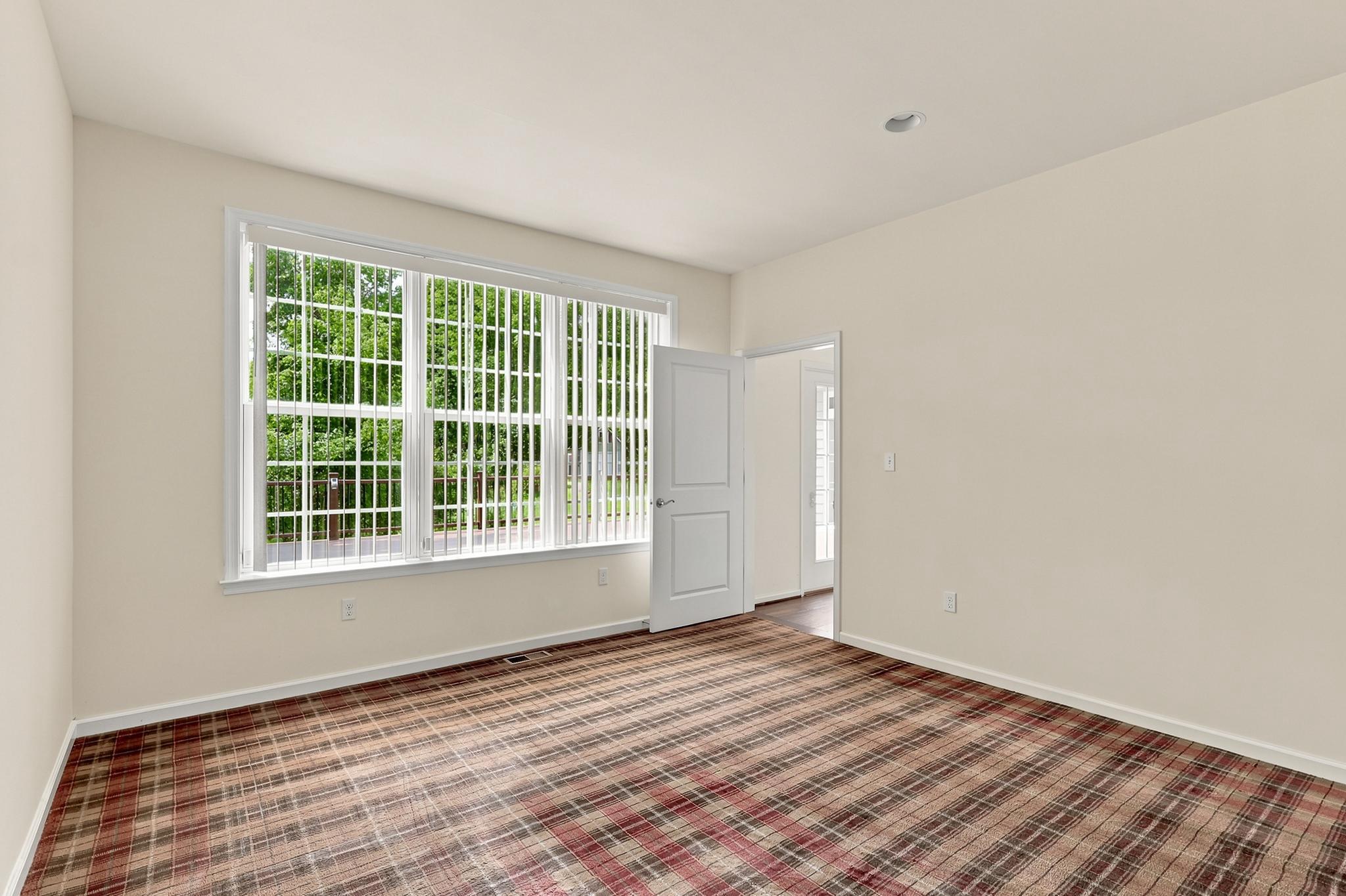 6520 Granville Rd Property Photo 13