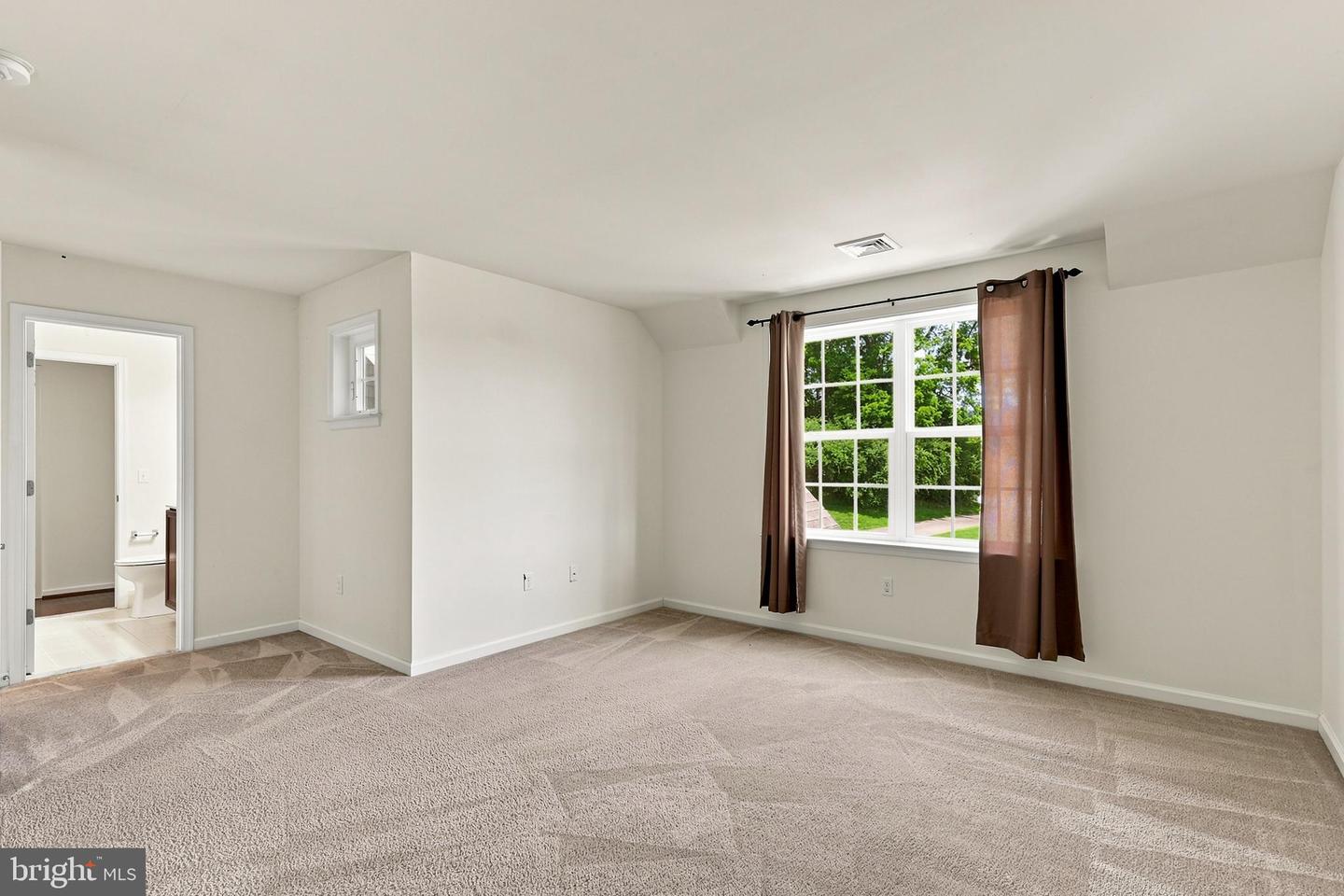 6520 Granville Rd Property Photo 48