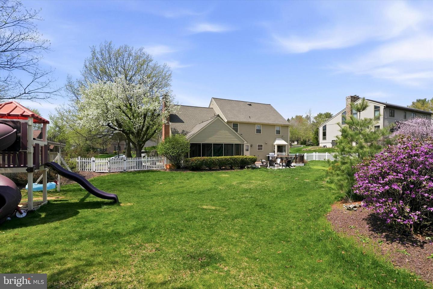 1551 Duxbury Ct Property Photo 38