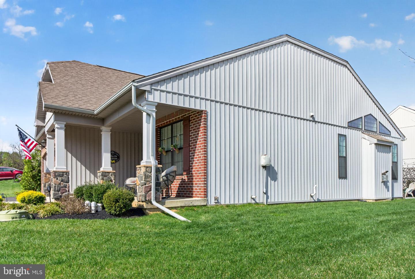 3786 Daylily Dr Property Photo 4