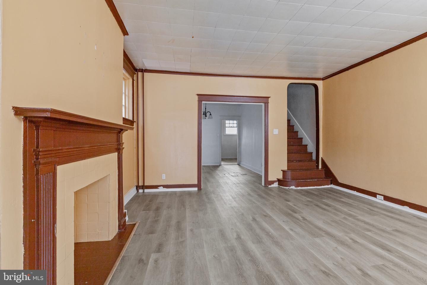 120 N Saint George St Property Photo 7