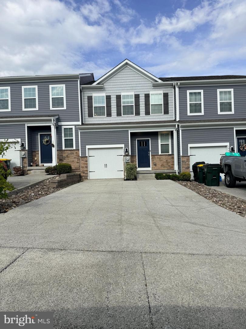 1047 TURNSTONE DR
