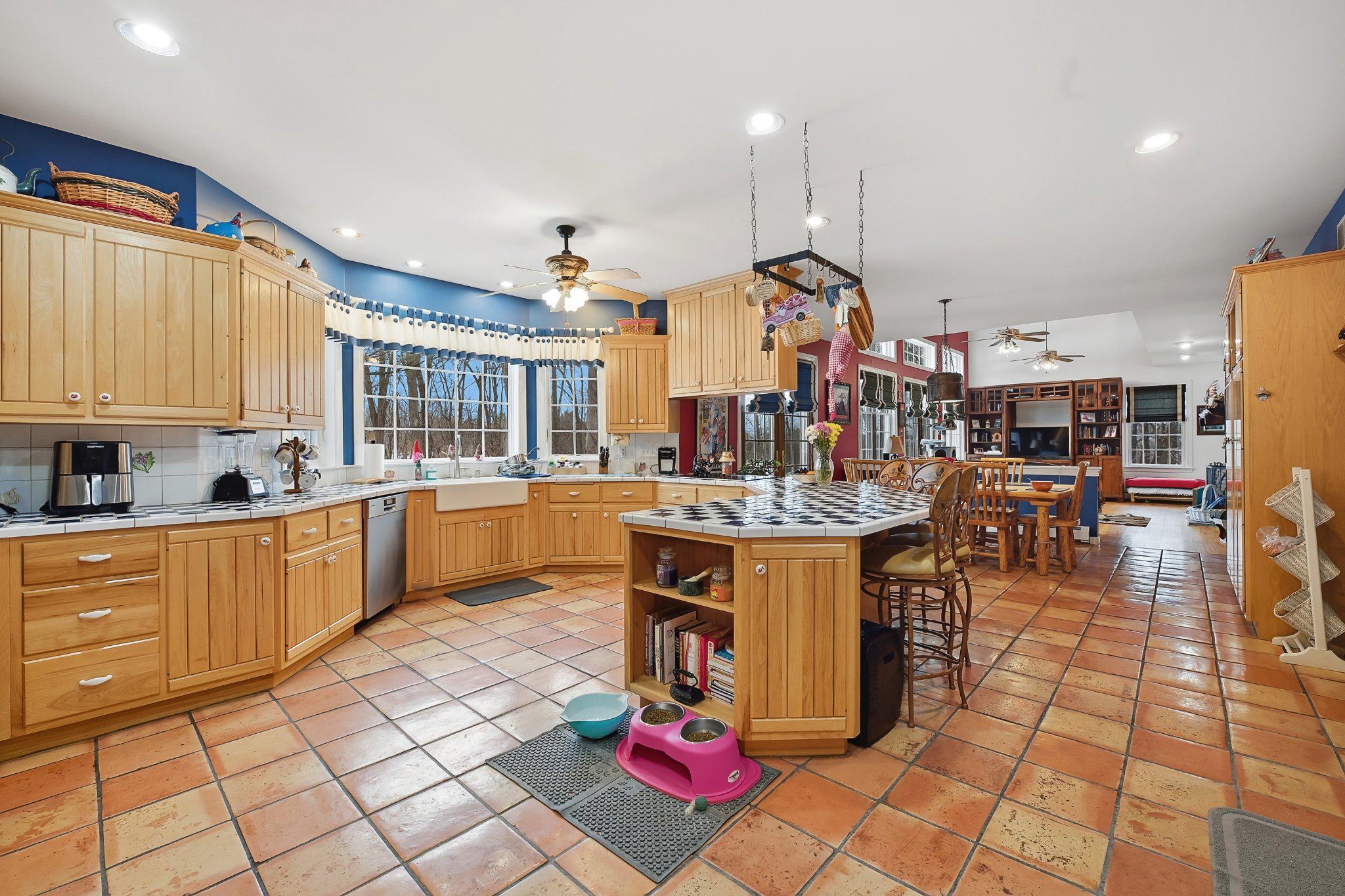 6688 Haasadahl Rd Property Photo 14