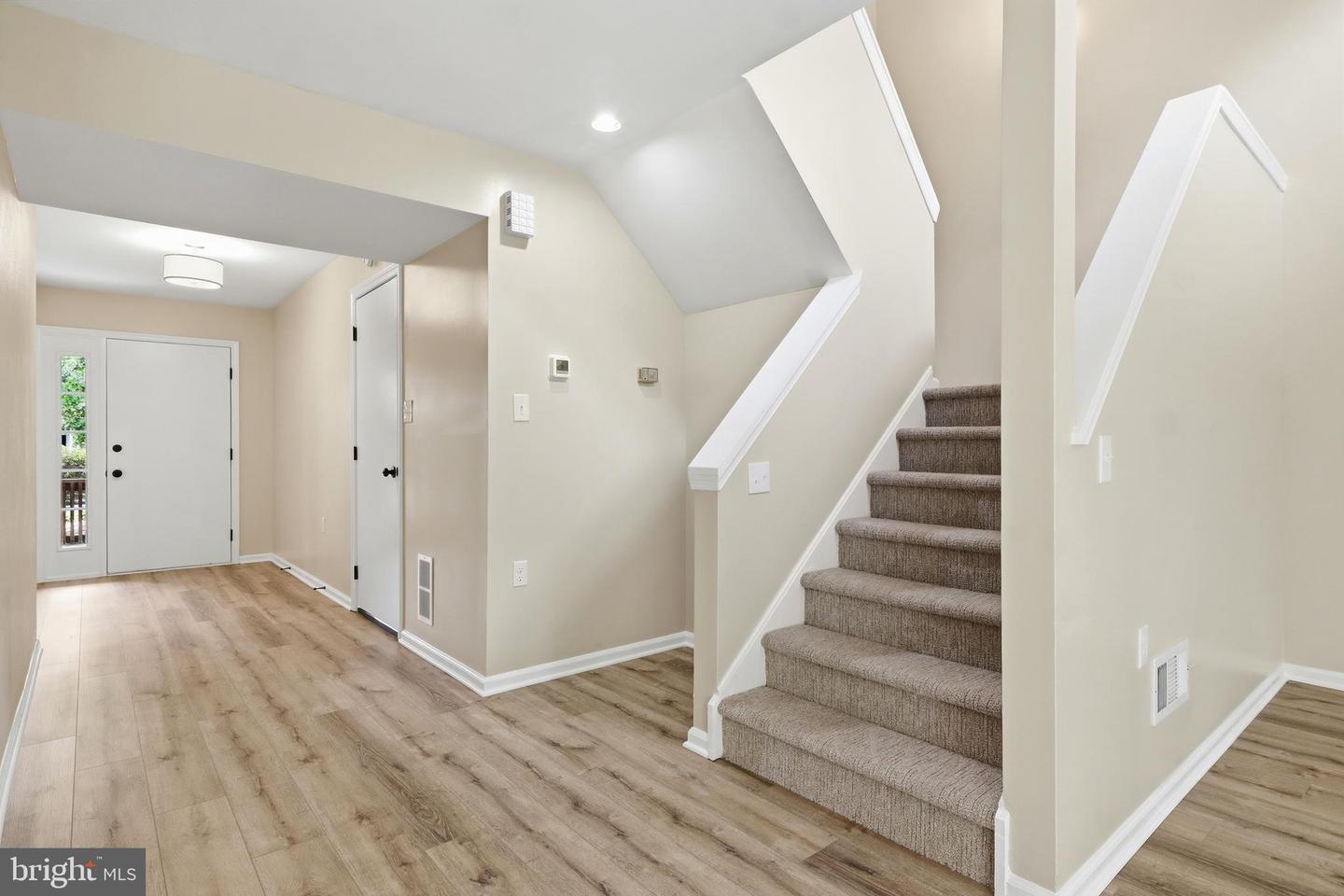 353 Tamarack Dr Property Photo 19