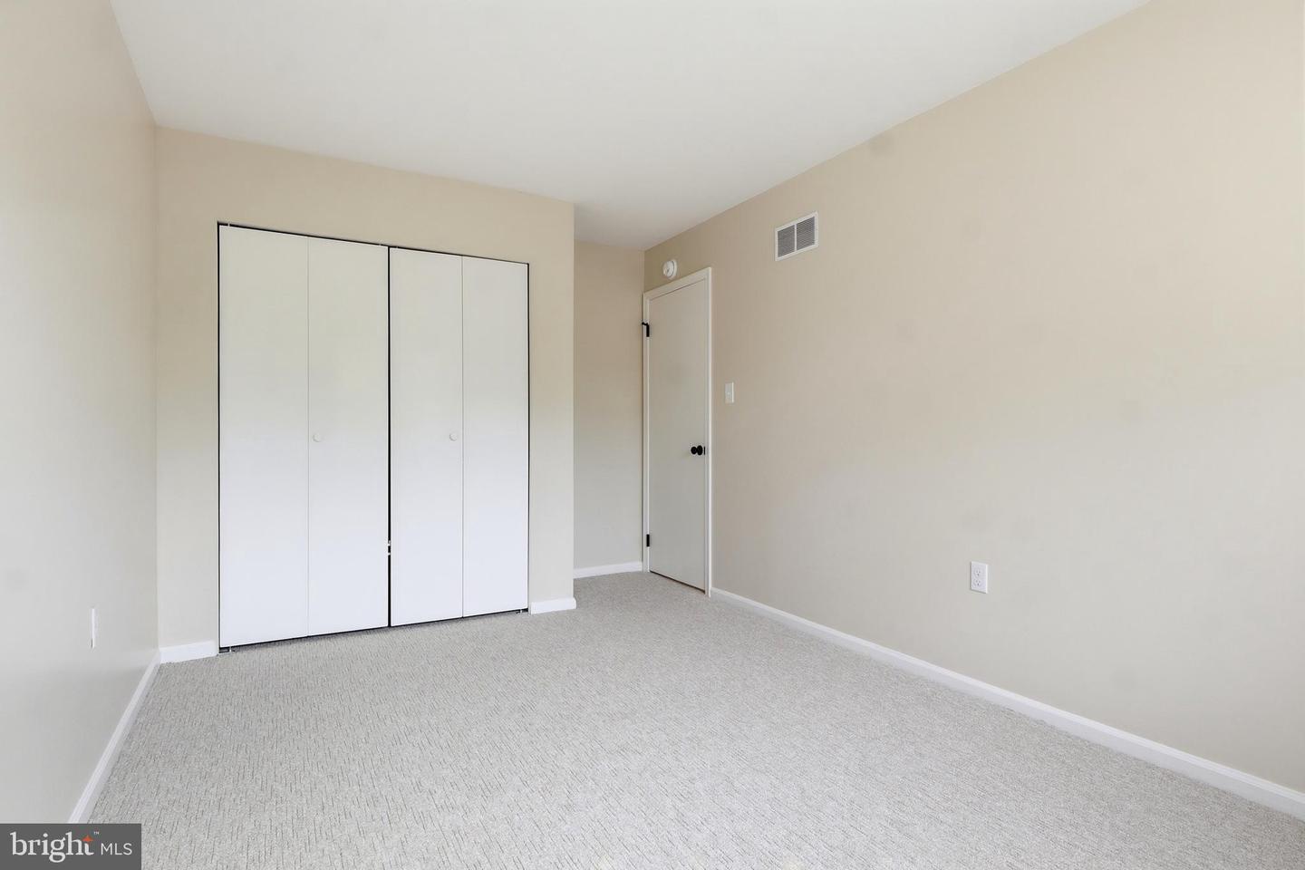 353 Tamarack Dr Property Photo 32