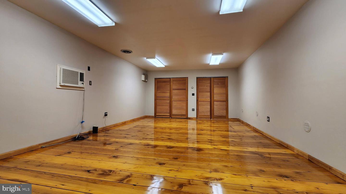 4912 Shankweiler Rd Property Photo 55