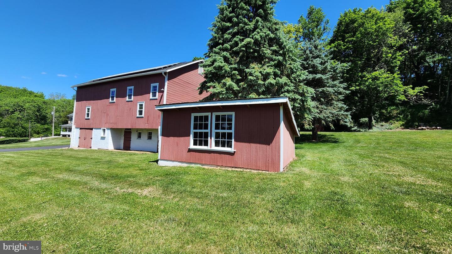 4912 Shankweiler Rd Property Photo 58
