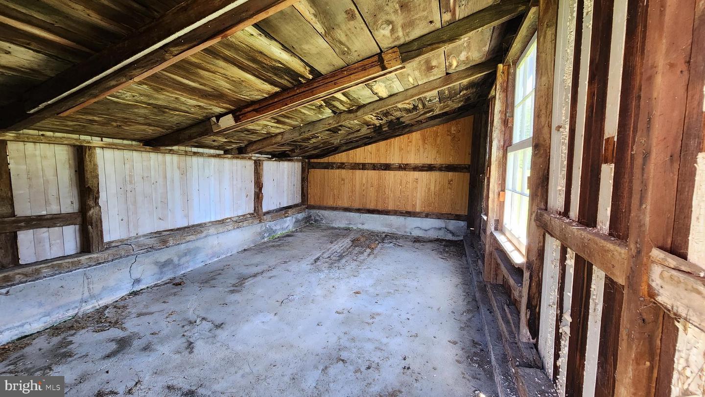 4912 Shankweiler Rd Property Photo 59