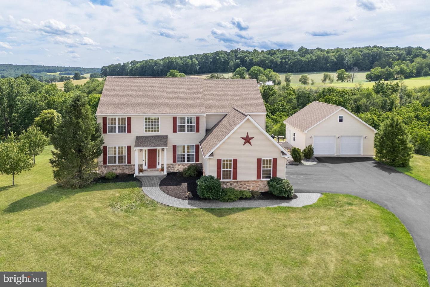 2912 Silver Creek Cir Property Photo 1