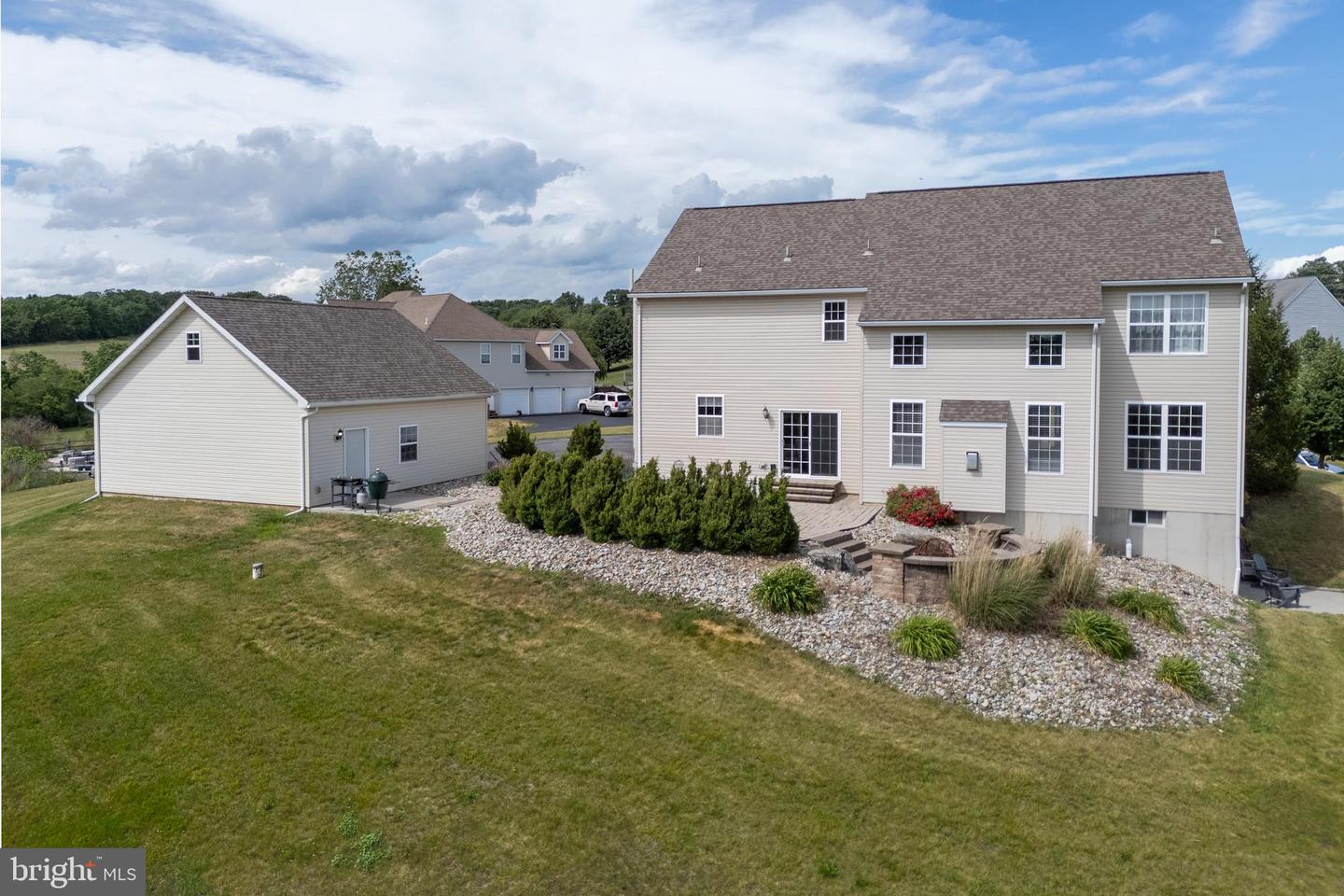 2912 Silver Creek Cir Property Photo 6