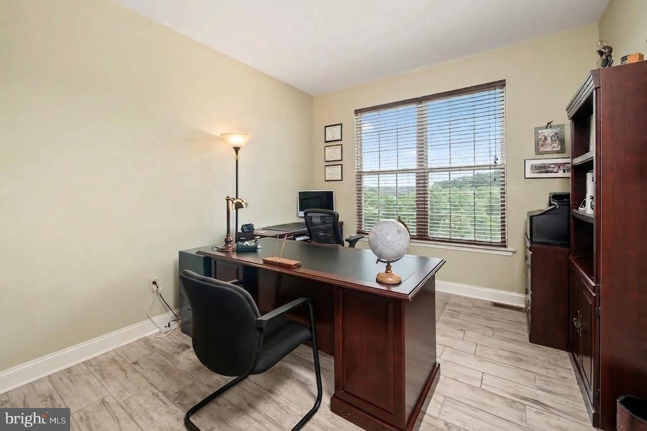 2912 Silver Creek Cir Property Photo 22