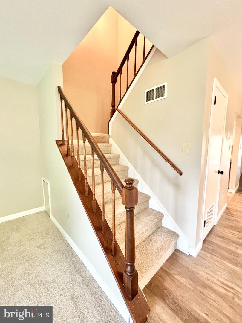 1726 Saratoga Ct Property Photo 15