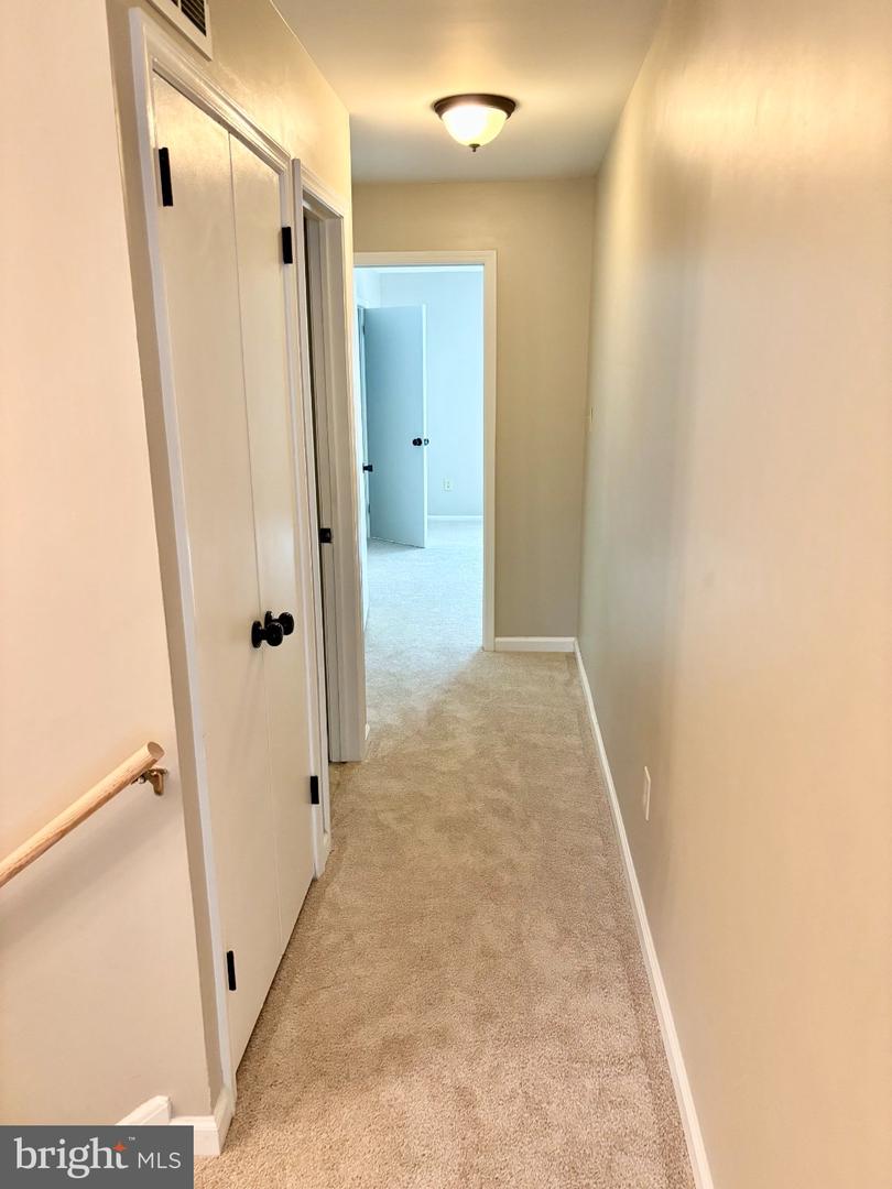 1726 Saratoga Ct Property Photo 16