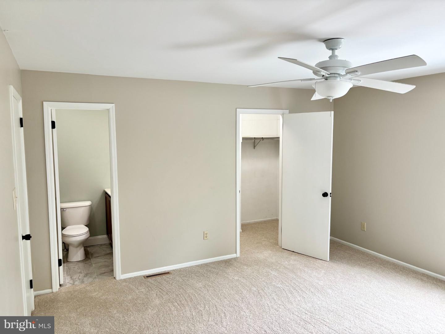 1726 Saratoga Ct Property Photo 18