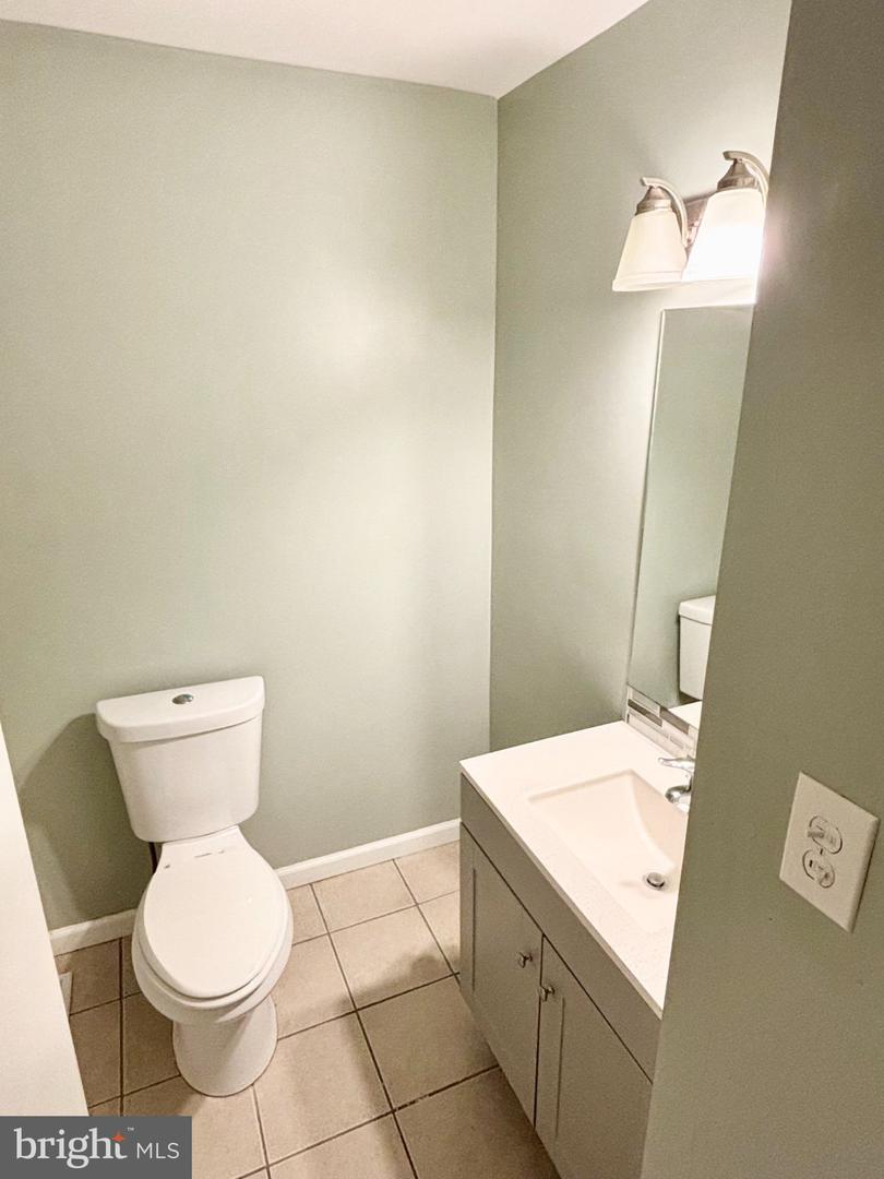 1726 Saratoga Ct Property Photo 19