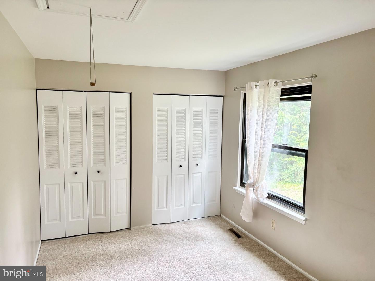 1726 Saratoga Ct Property Photo 24