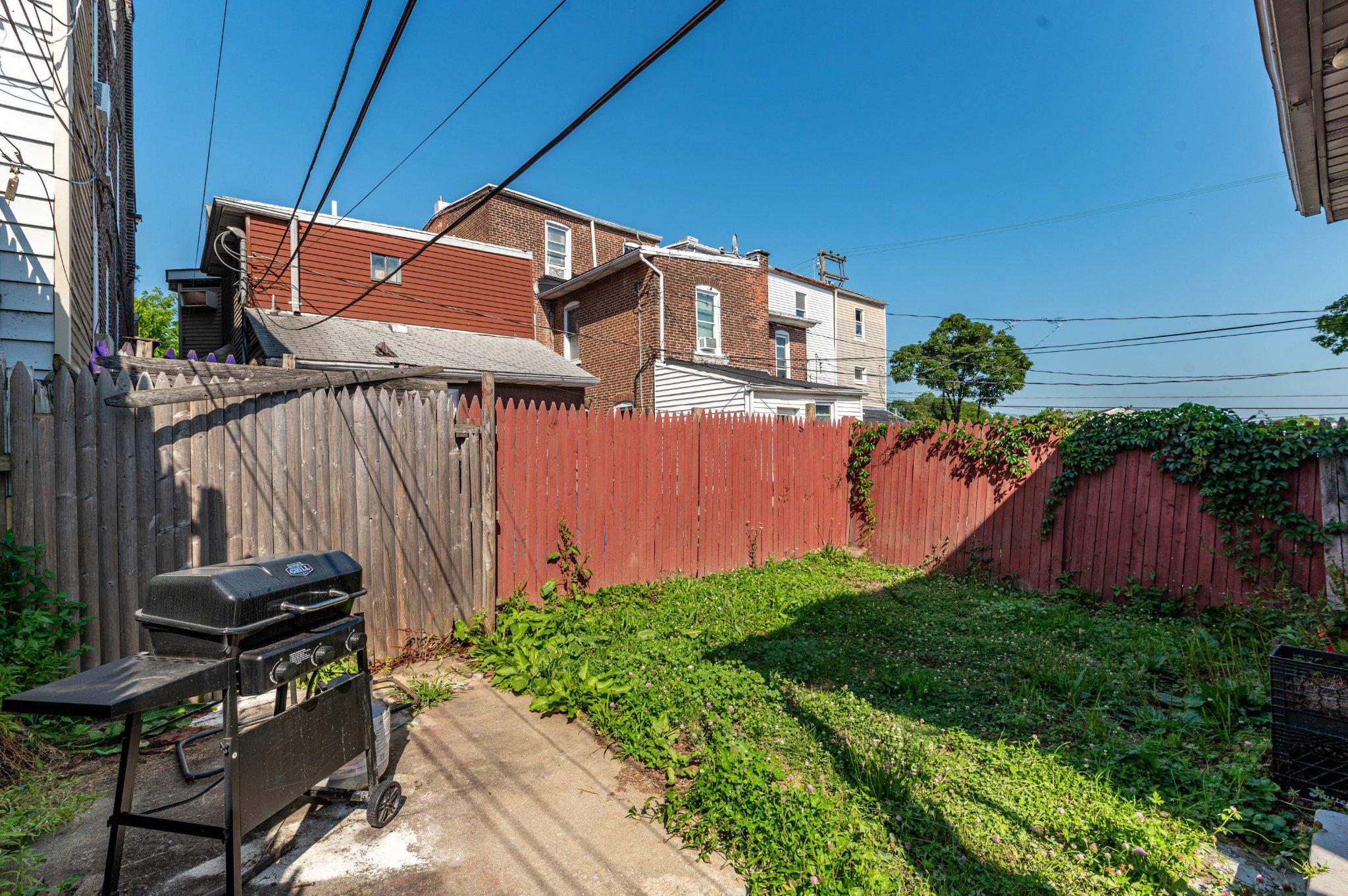 920 N Fair St Property Photo 24