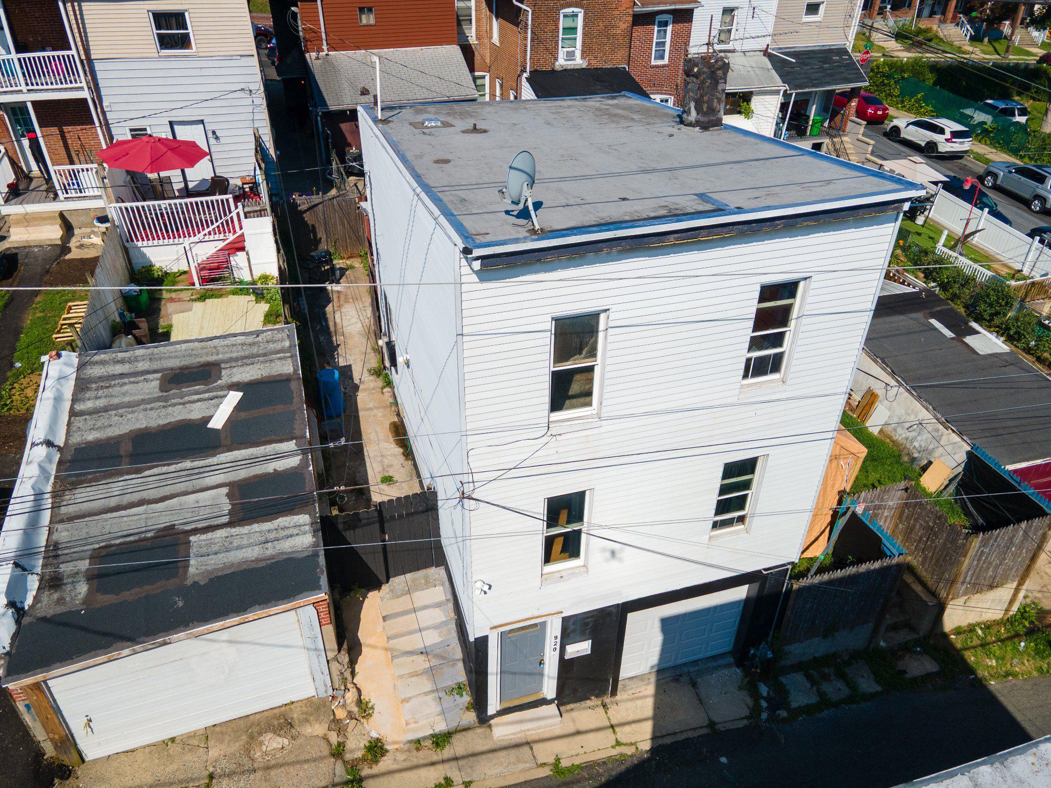 920 N Fair St Property Photo 32